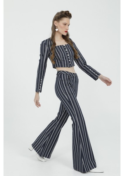 Düğme Detaylı Çizgili Kumaş Lacivert Crop Bluz modelleri