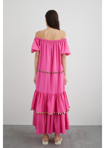 Çizgili Şerit Detaylı Kayık Yaka Pembe Poplin Elbise fırsatları