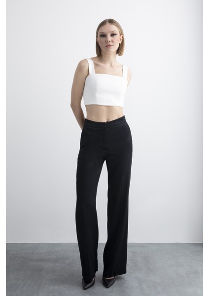 Kalın Askılı Ekru Crop Top