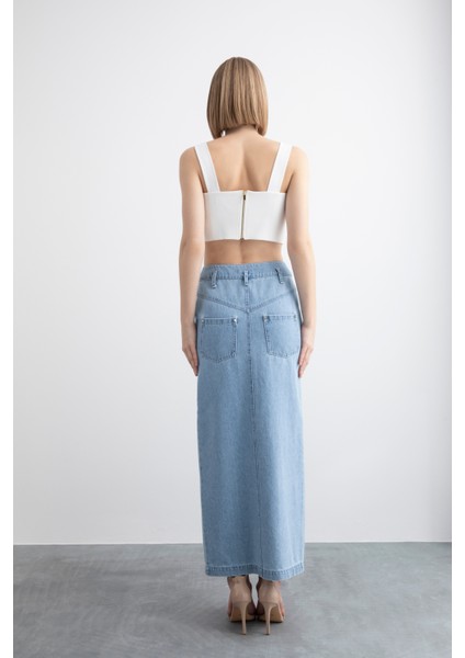 Yüksek Bel Ön Yırtmaç Detaylı Cep ve Rivet Detaylı Denim Etek fırsatları