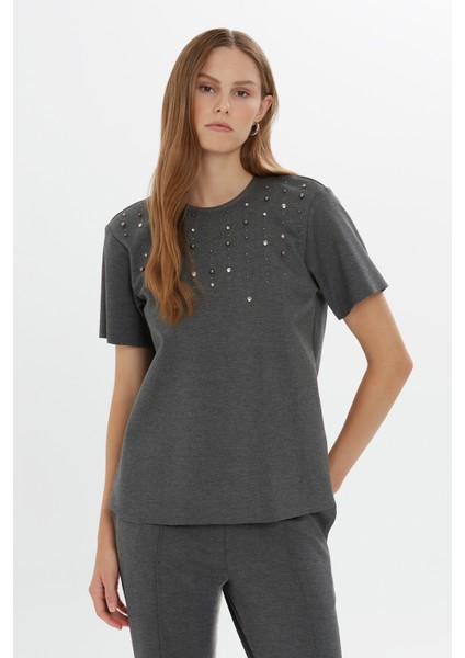 Önü Boncuk Işlemeli Kısa Kollu Gri Tshirt