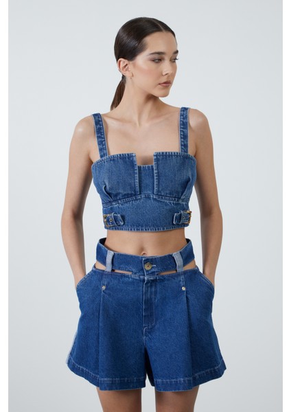 Bel Detaylı Jean Mini Şort