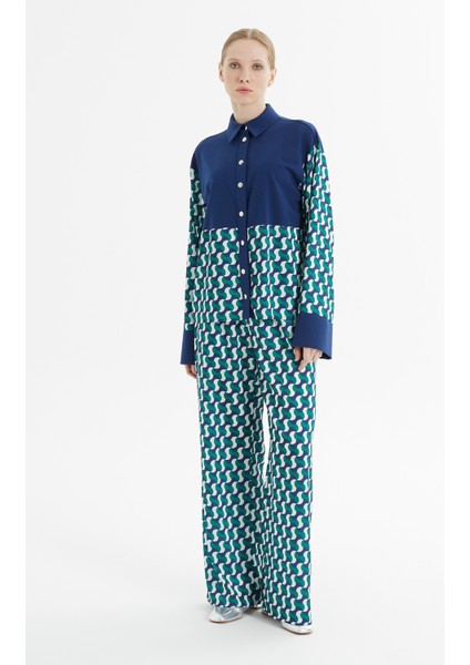 Geometrik Desenli Mavi Gömlek ve Pantolon Takımı