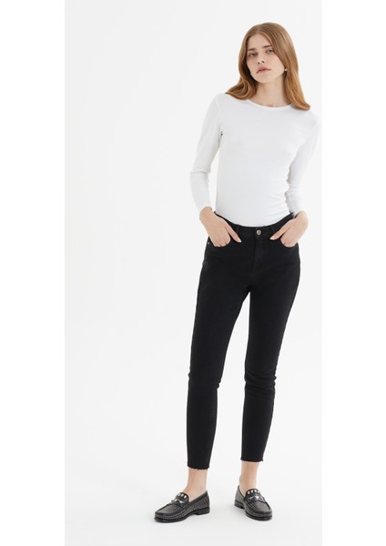 Gold Düğme ve Trok Detaylı Likralı Siyah Skiny Jean Pantolon
