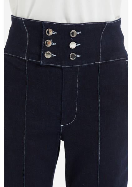 Kruvaze Kapama Beyaz Kontrast Dikiş ve Nervürlü Salopet Mavi Denim fırsatları