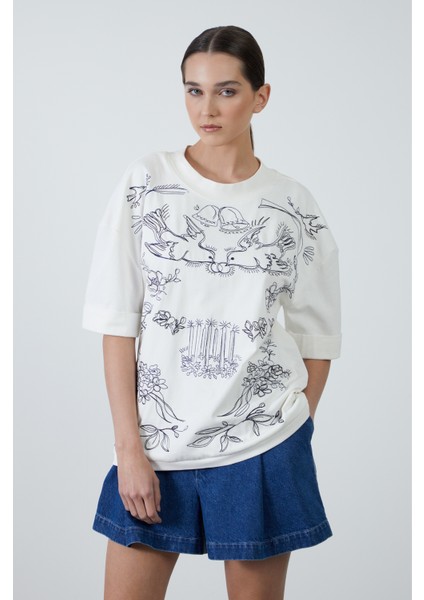 Kuş Baskılı Ekru Tshirt