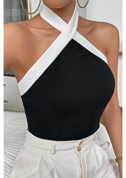 Boyundan Bağlamalı Kısa Crop Bluz