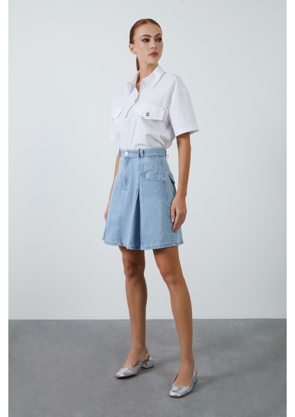 Pilikaşe ve Kuşgözü Detaylı Mini Mavi Denim Etek