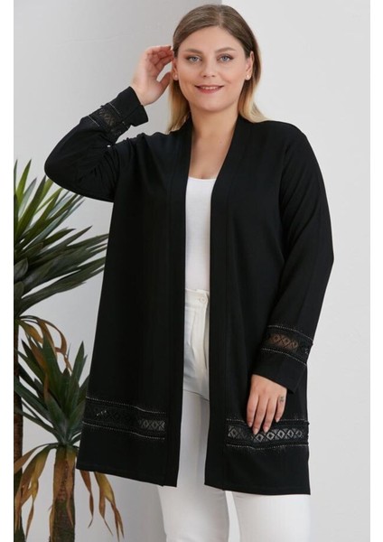 For Esra Bıg Trend Kadın Büyük Beden Kol ve Etek Ucu Güpür Taş Detaylı Ön Açık Örme Midi Boy Esnek Hırka Siyah