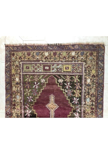 108X144 cm El Dokuma Çiçek Desenli Vintage Kilim Küçük Boy Ender Bulunan Anadolu Kilimi fiyatları
