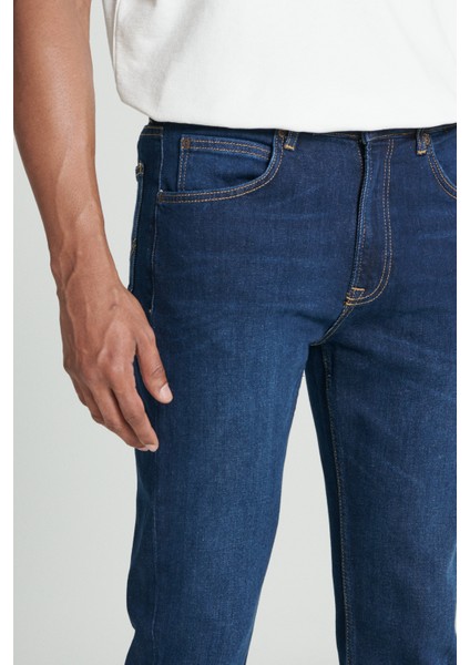 Lee Austin Regular Tapered Fit Yüksek Bel Esnek Jean Kot Pantolon fırsatları
