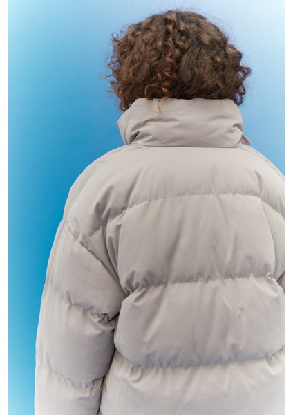 Regular Fit Normal Kesim Taş Rengi Şişme Mont