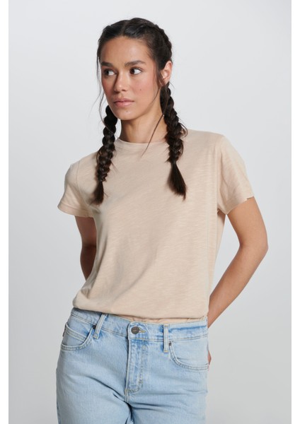 Regular Fit Normal Kesim Bisiklet Yaka Bej Tişört