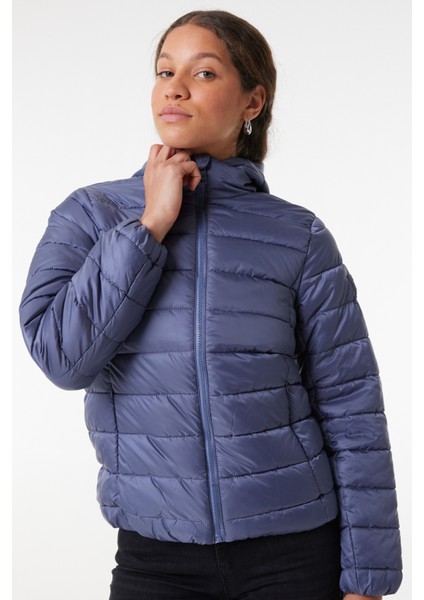 Regular Fit Normal Kesim Mavi Şişme Mont