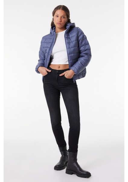 Regular Fit Normal Kesim Mavi Şişme Mont fiyatları
