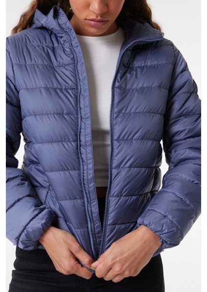 Regular Fit Normal Kesim Mavi Şişme Mont fırsatları