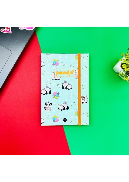 Panda Pattern Yeşil Tasarım Lastikli Çizgisiz Defter