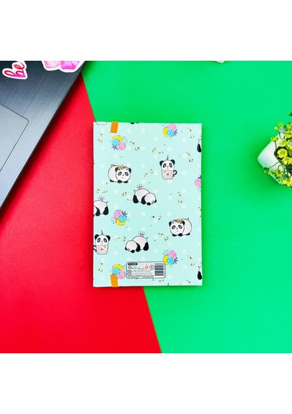 Panda Pattern Yeşil Tasarım Lastikli Çizgisiz Defter