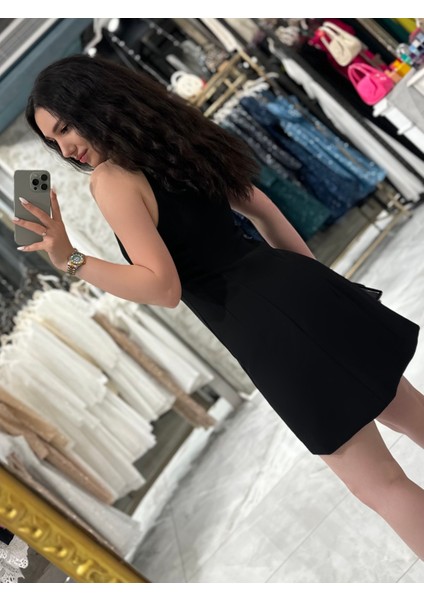 Kayla Dik Yaka Sıfır Kol Mini Elbise Siyah fiyatları