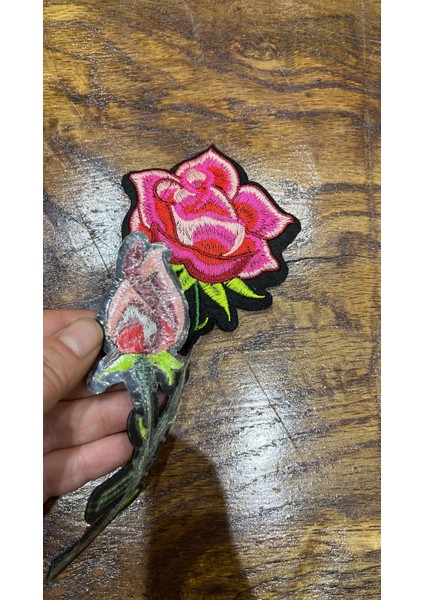 Ütü Ile Yapışan 17X9 cm Renkli Çiçek Arma Dikiş Aplike fiyatları
