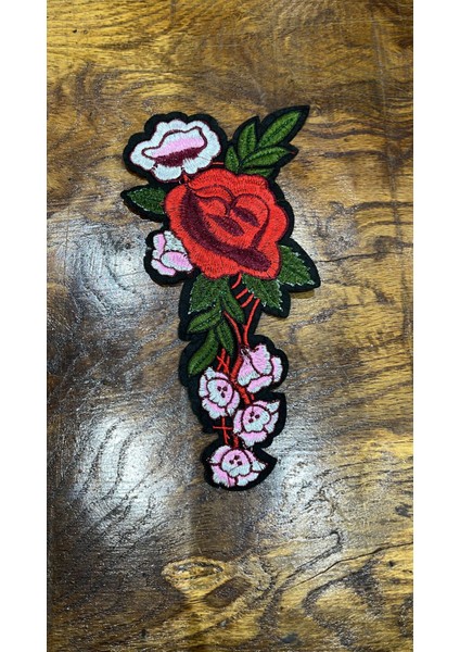 Ütü İle Yapışan Nakış İşleme Çiçekli Arma Dikiş Aplike 22 x 12 cm modelleri