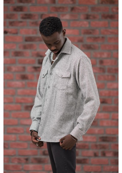 Oversize (Bol Kesim) Balıksırtı Desenli Çift Cepli Oduncu Gömlek fırsatları