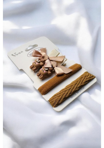 Çocuk Karakterli 2 Adet Pens 2 Adet Lastik Toka Seti fiyatları