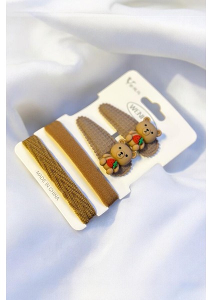 Çocuk Karakterli 2 Adet Pens 2 Adet Lastik Toka Seti fiyatları