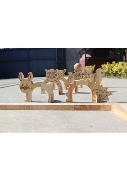 Sevimli Hayvan Figürleri ile Ahşap Mini Golf Seti modelleri