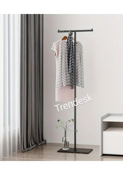 Metal T Siyah Ayaklı Askılık 6002