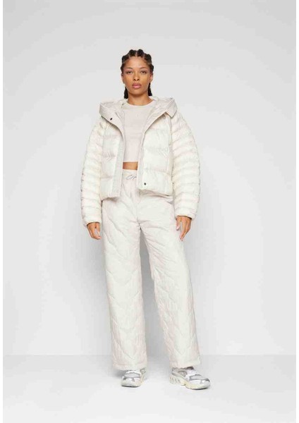Sportswear Swoosh Puffer Primaloft Kadın Krem Mont modelleri
