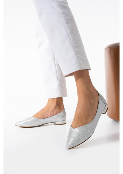 Kadın Gümüş Topuk Taş Detaylı Babet fiyatları