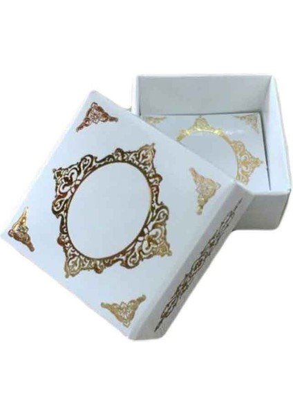 Komple Karton Kutu Saray Desen Gold Yaldız 4x4x2 Cm (50 Adet) Beyaz