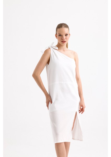 Beyaz Tek Omuz Bağlamalı Yırtmaçlı Elbise