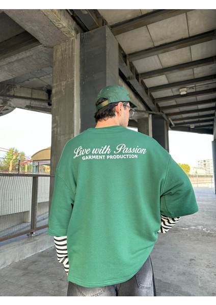 Bisiklet Yaka 'live With Passion' Baskılı Sweatshirt Yeşil fırsatları
