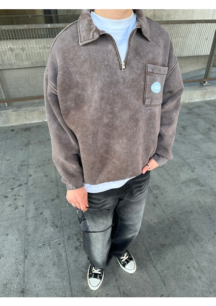 Yıkamalı Polo Yarım Fermuarlı Yaka Oversize Sweatshirt Kahverengi fiyatları