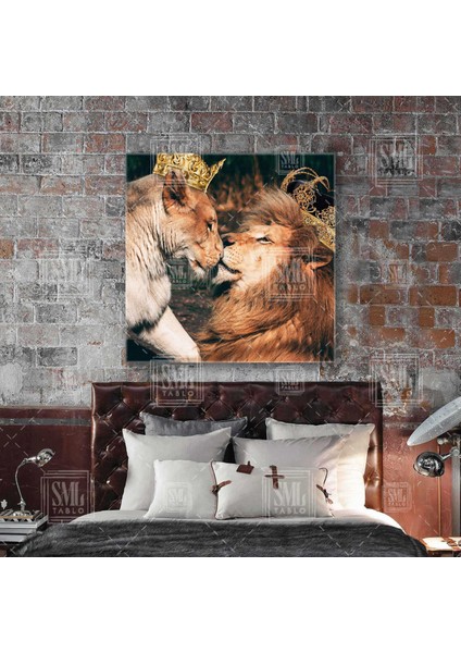 Altın Taçlı Aslan Çifti Ormanlar Kralı Romantik Kare Kanvas Tablo