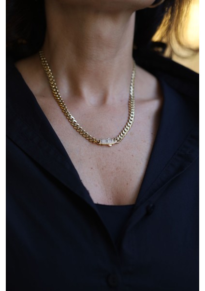 14 Ayar Altın Taşlı Kilit Detaylı Gurmet Kolye fırsatları