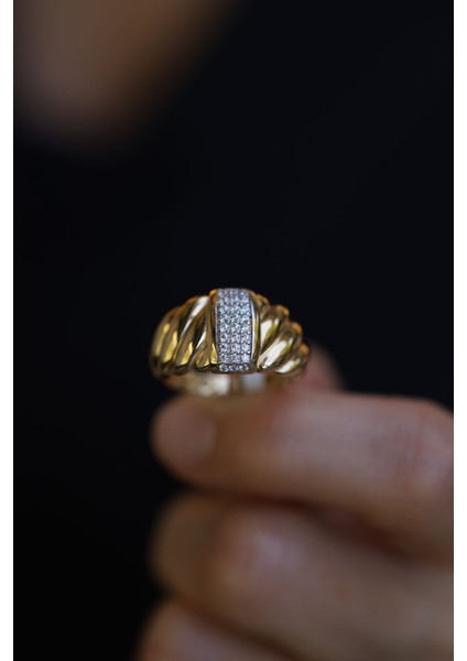 14 Ayar Altın Taşlı Burgu Desenli Yüzük fırsatları