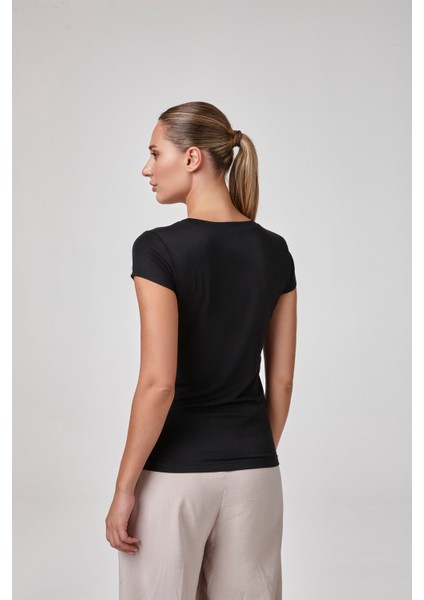Kadın Kısa Kollu Açık Yaka Body T-Shirt Fit Kalıp fiyatları
