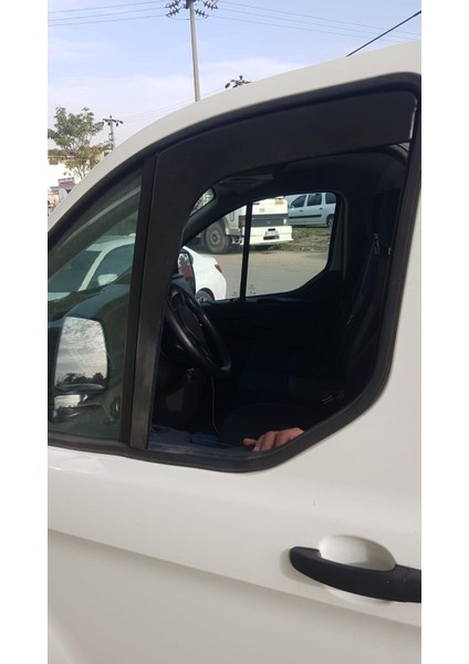 Ford Custom Tourneo 2012>> Füme Renk Içten Geçme Cam Rüzgarlığı modelleri