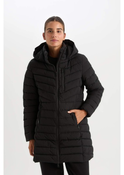 Fit Su Geçirmez Çıkarılabilir Kapüşonlu Fermuar Kapamalı Cepli Uzun Şişme Mont C6035AX24WN modelleri