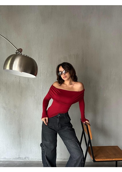 Kadın Bordo Madonna Yaka Likralı Viskon Uzun Kollu Bluz 28218 indirimleri