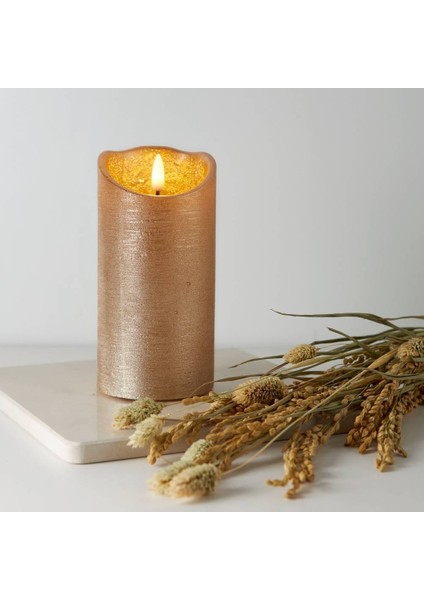 411501 "Flamme Rustıc" Led Mum Gold 15cm Yüksekliğinde 7,5cm Çapında