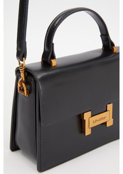 Siyah Kare Tasarım El Çantası modelleri