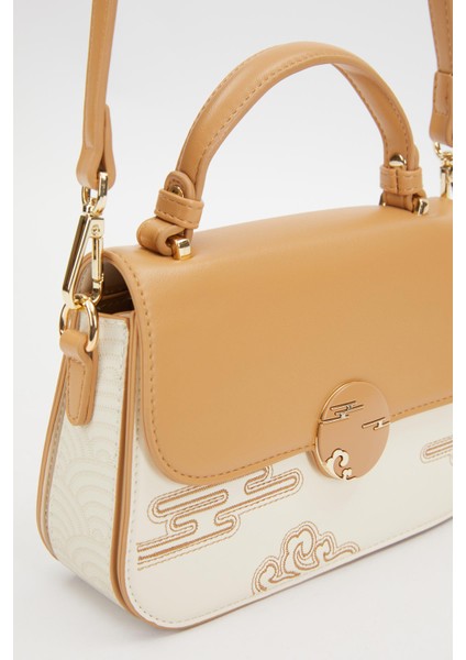 Krem Toka Işlemeli Omuz Çantası fırsatları