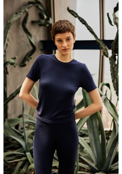 Kadın Viscose Kaşkorse Kısa Kollu T-Shirt fiyatları