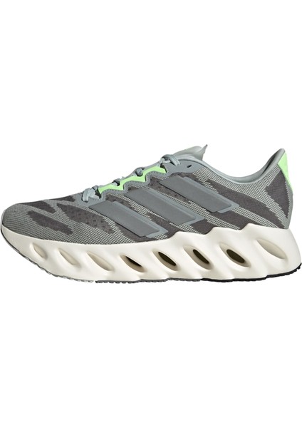 Performance ID2635 Switch FWD Running Shoes