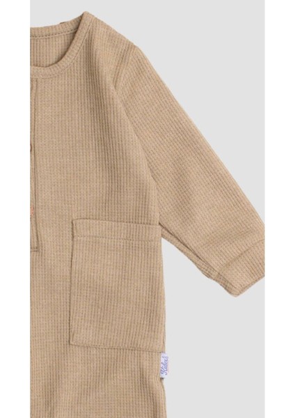 Waffle Görselli Ahşap Düğmeli Pamuklu Bebek Tulum indirimleri