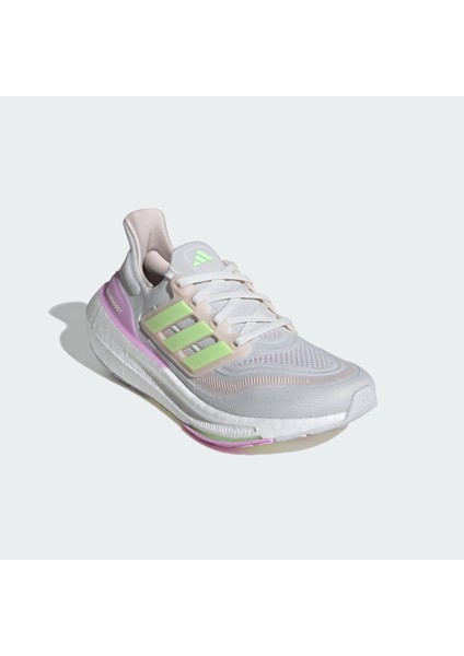 Performance IE3337 Ultraboost Light Shoes fırsatları
